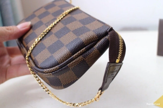 Cheap POCHETTE MINI ACCESSOIRES VUITTON LOUIS 0814